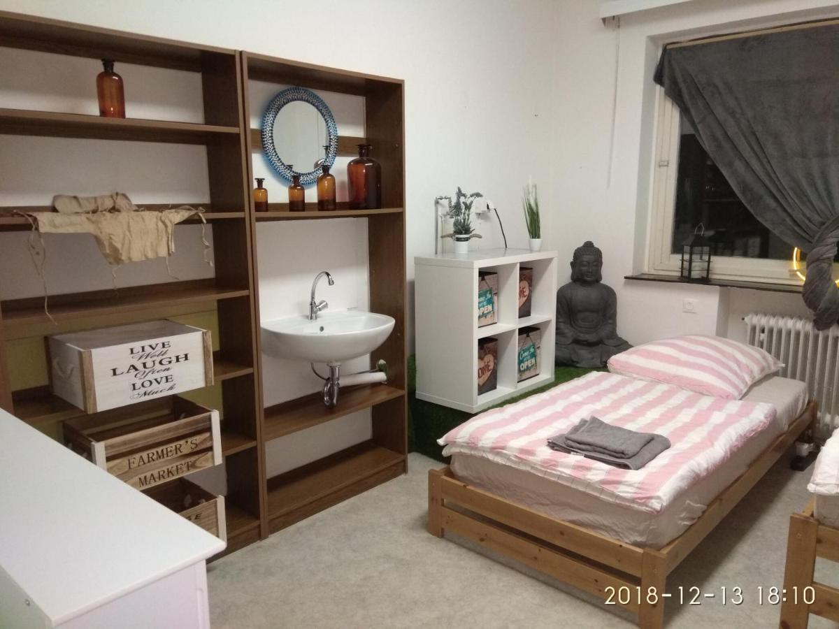 The Old Doctors Office Hostel Hamburg Bagian luar foto