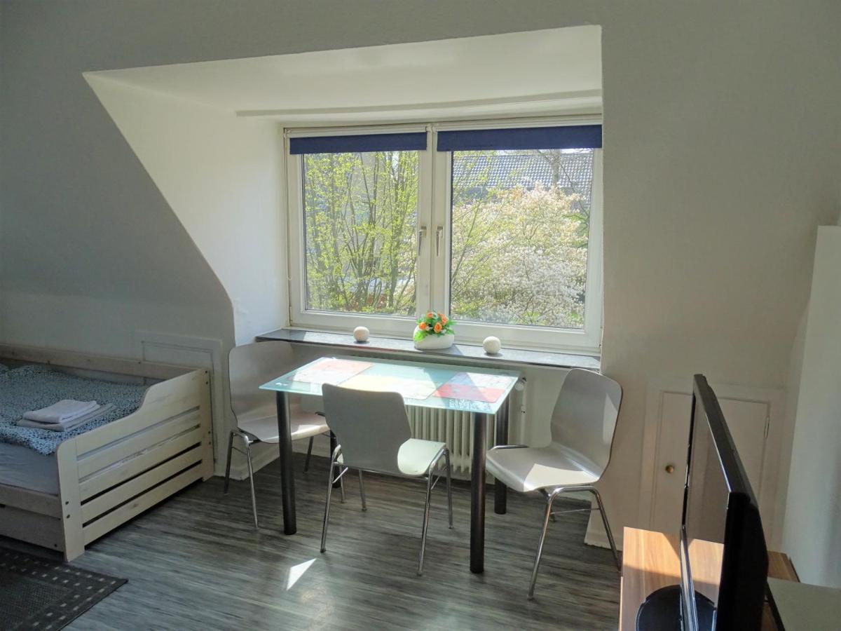 The Old Doctors Office Hostel Hamburg Bagian luar foto