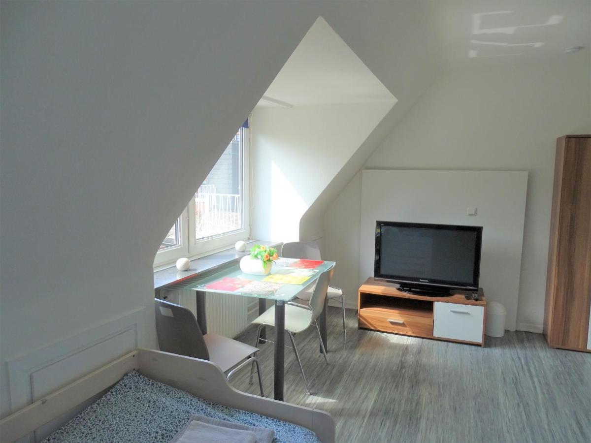 The Old Doctors Office Hostel Hamburg Bagian luar foto
